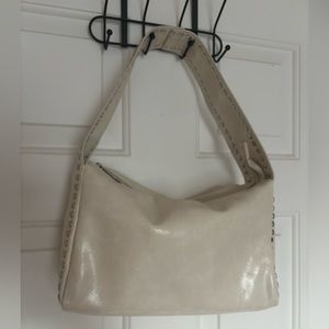 URBAN OUTFITTERS🔆 White Studded Shoulder Bag